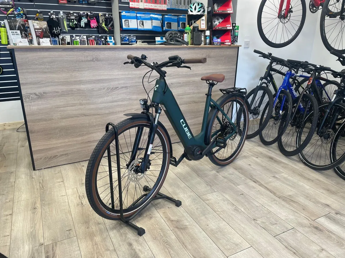 CUBE TOURING HYBRID ONE 625 (NEW) - Image 1