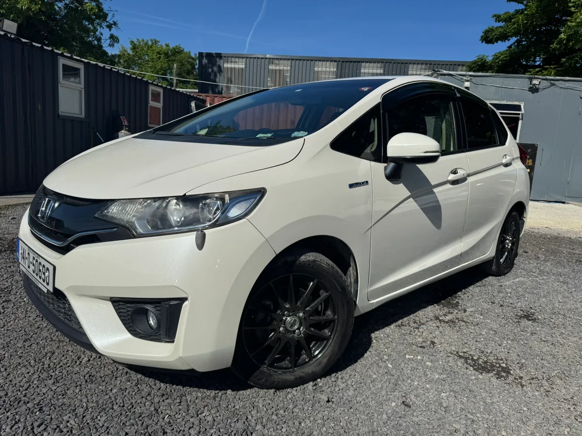 HONDA FIT HYBRID AUTOMATIC - Image 1