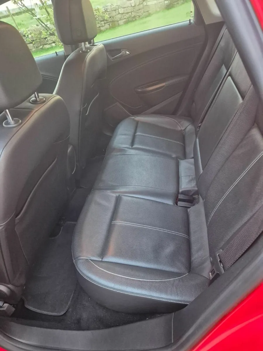 Vauxhall Astra 2013 - Image 2