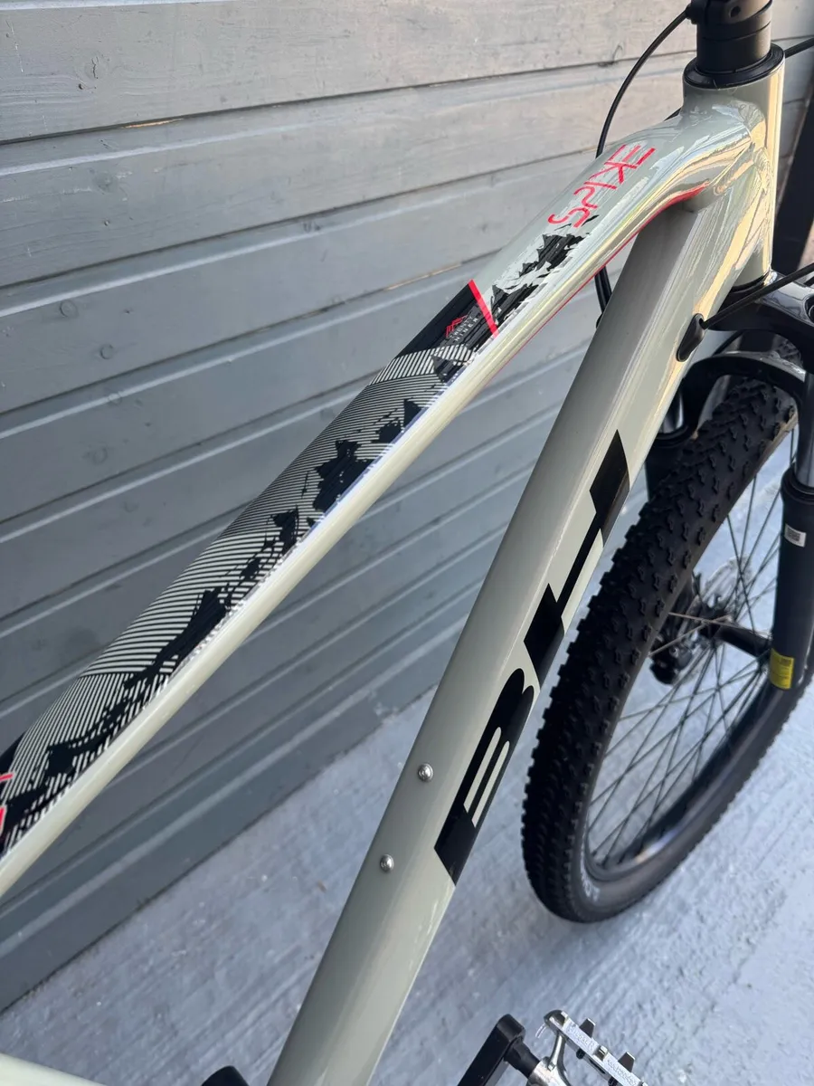 Free Delivery - BH Spike 2.0 Mountain Bike - Image 3