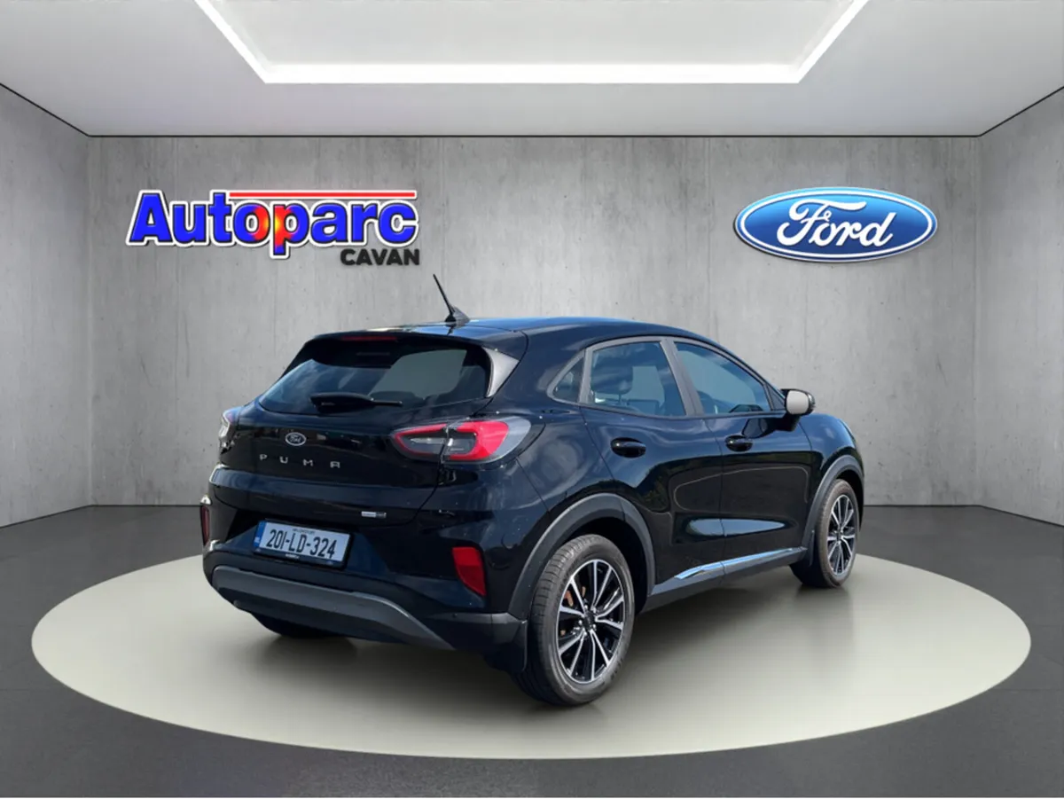 Ford Puma 5 DOOR TITANIUM 1L MHEV 4 4DR - Image 3