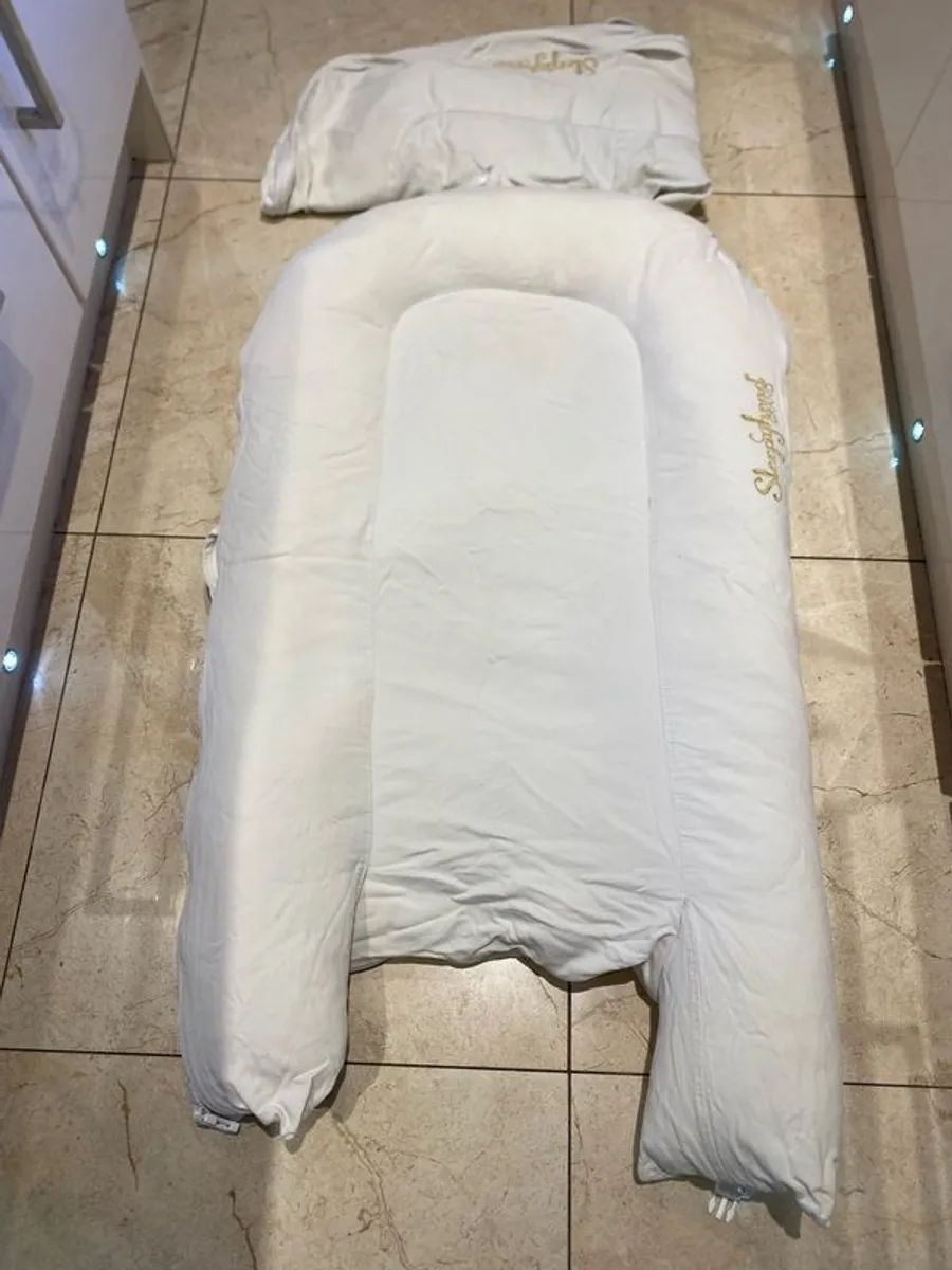 Sleepyhead Grand with spare cover - Image 1