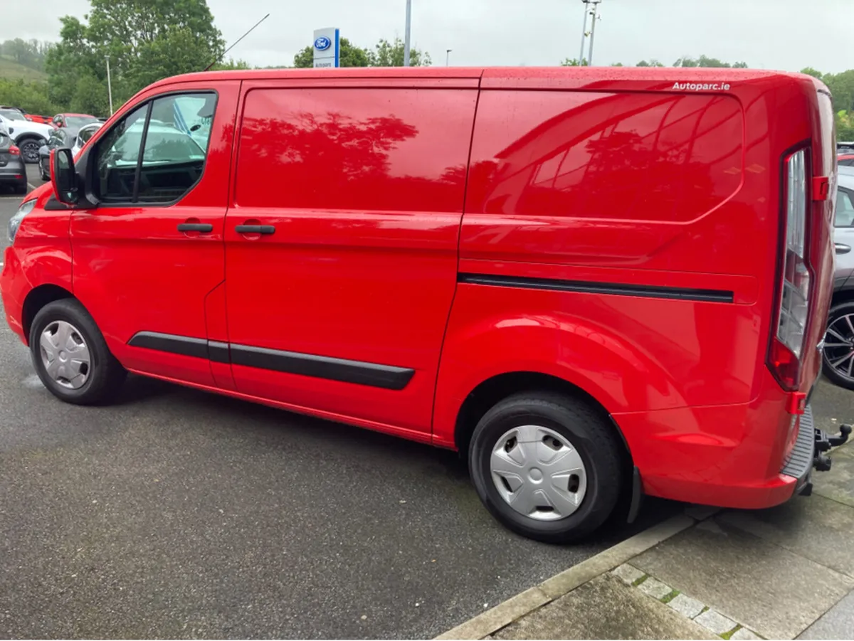Ford Transit Custom 280 SWB TREND 2 2.0 130PS - Image 4
