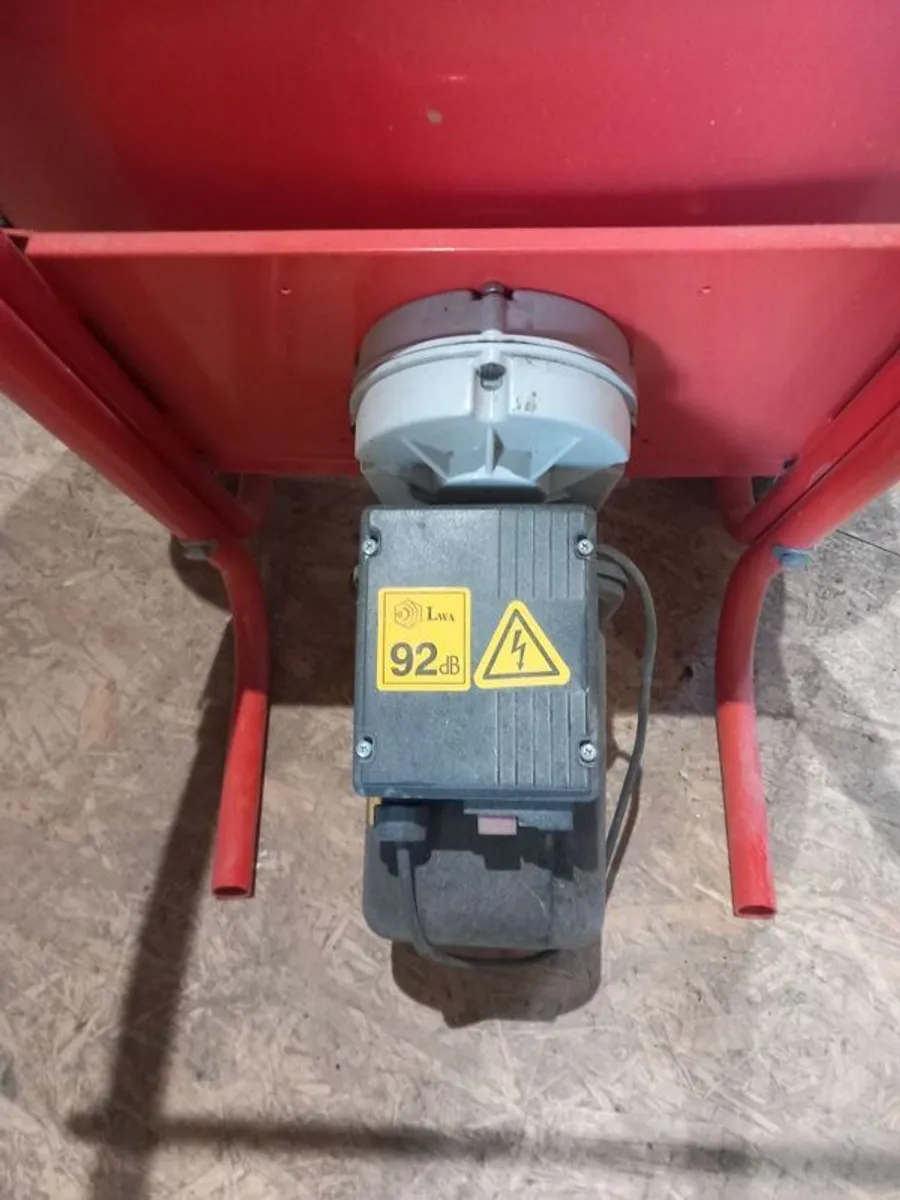 Cement Mixer - Image 3