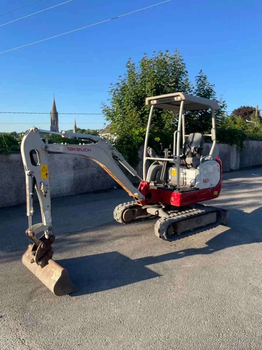 takeuchi tb216 digger - Image 4