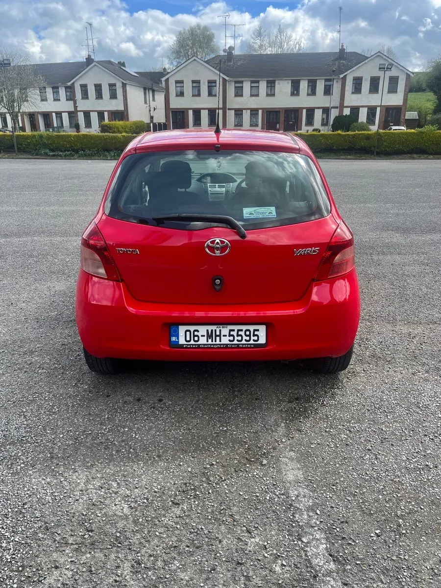 2006 Toyota Yaris - Image 2