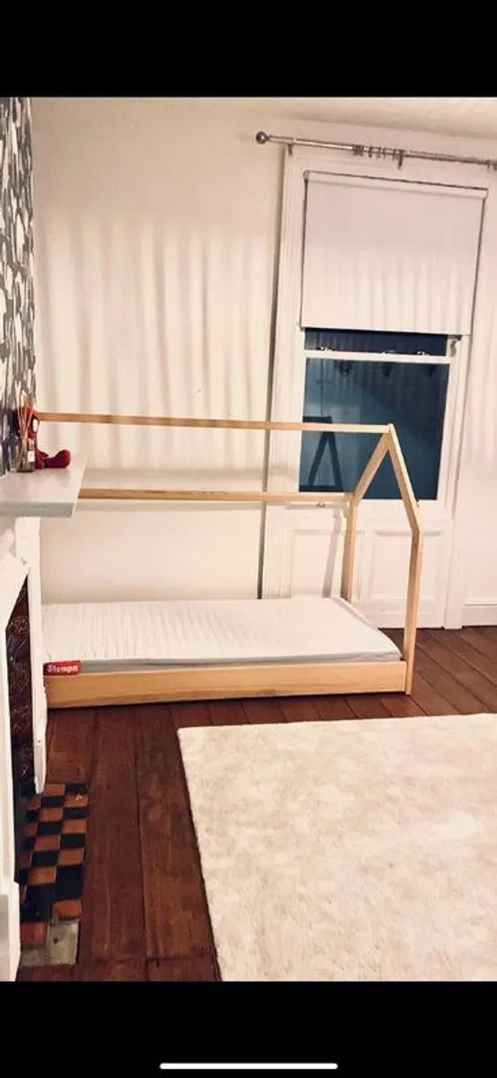 Childs Bed - House bed / Tipi style