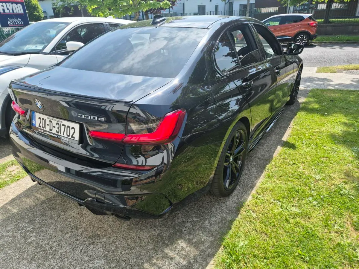 2020 BMW 330e - Image 2