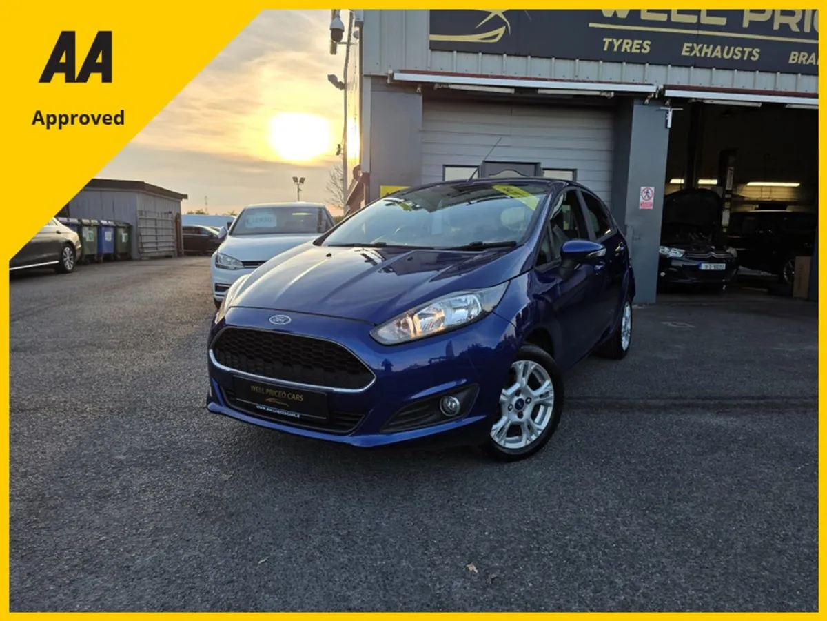 Ford Fiesta Zetec 1.0 65ps M5 4DR MCA - Image 2