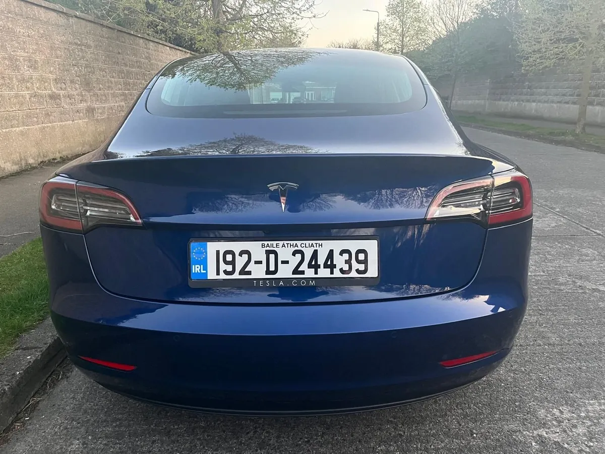 2019 Tesla model 3 - Image 4