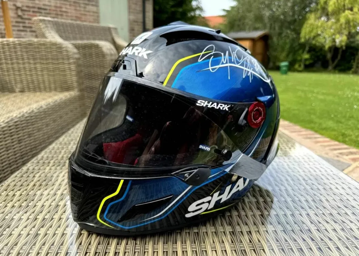 Sylvain Guintoli signierter Shark RACE-R PRO GP He - Image 1