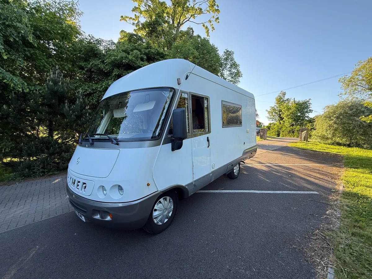 Mercedes-Benz Hymer four berth - Image 2
