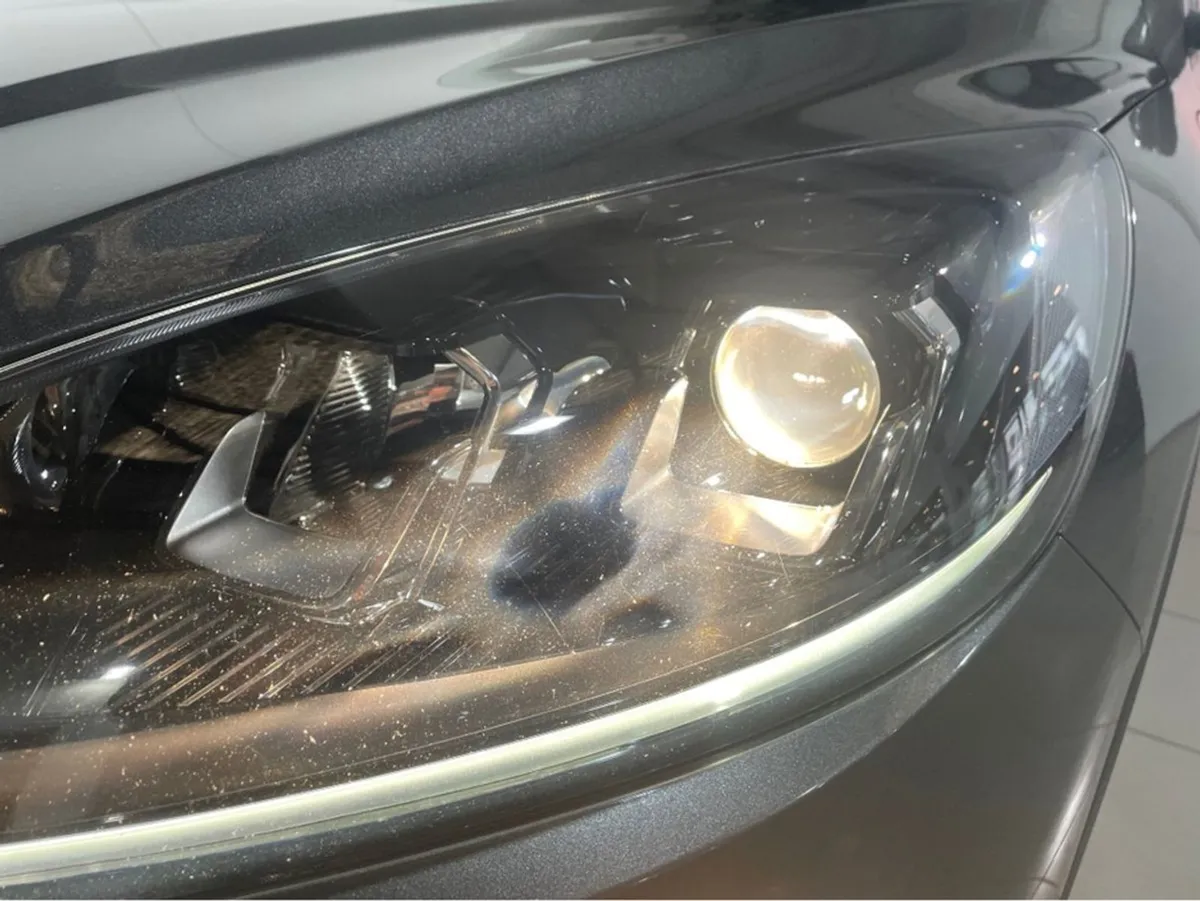 Ford Kuga Titanium 2.5 Automatic Hybrid - Image 3