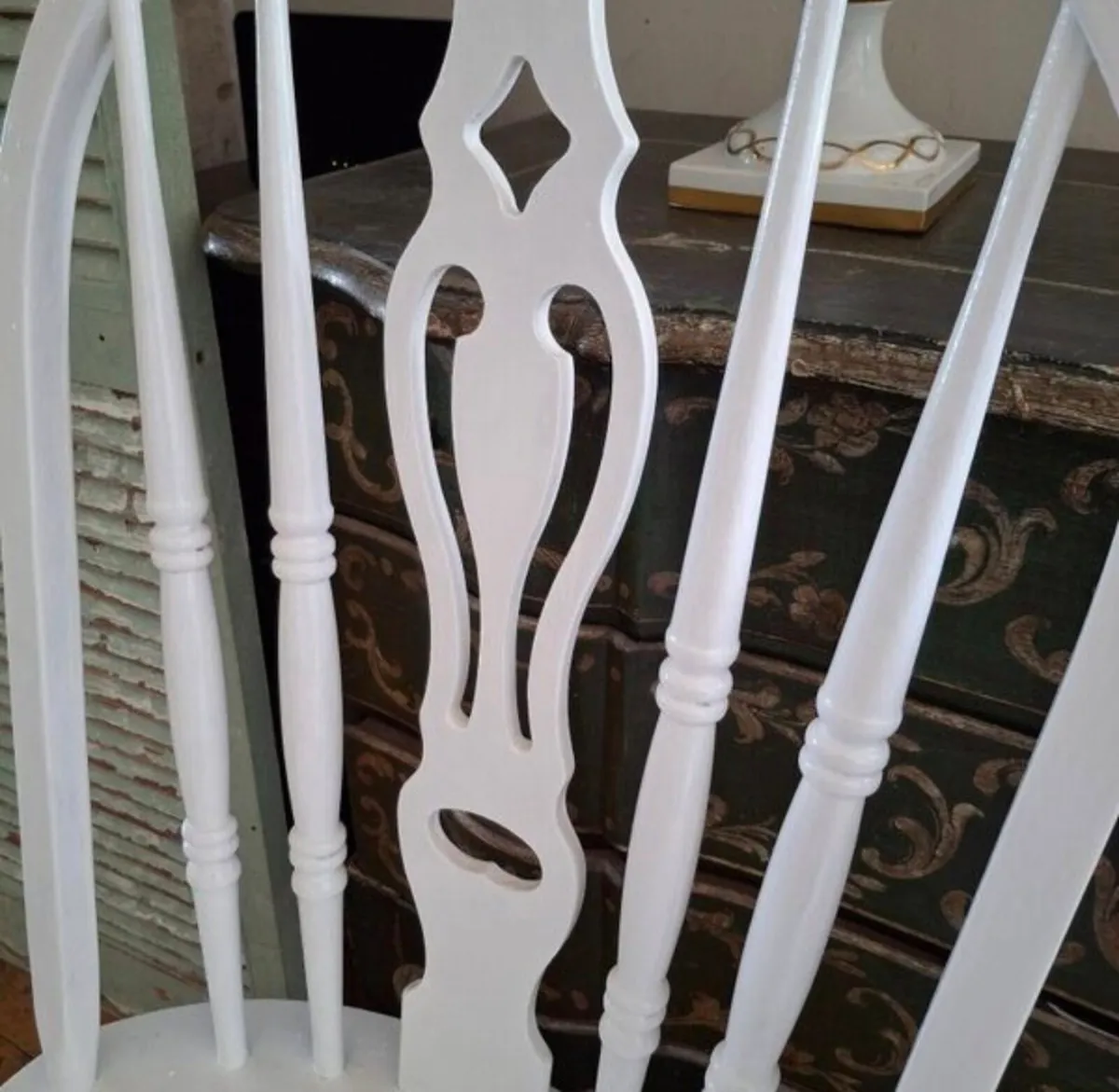 Wheelback Farmhouse Chairs - Image 3