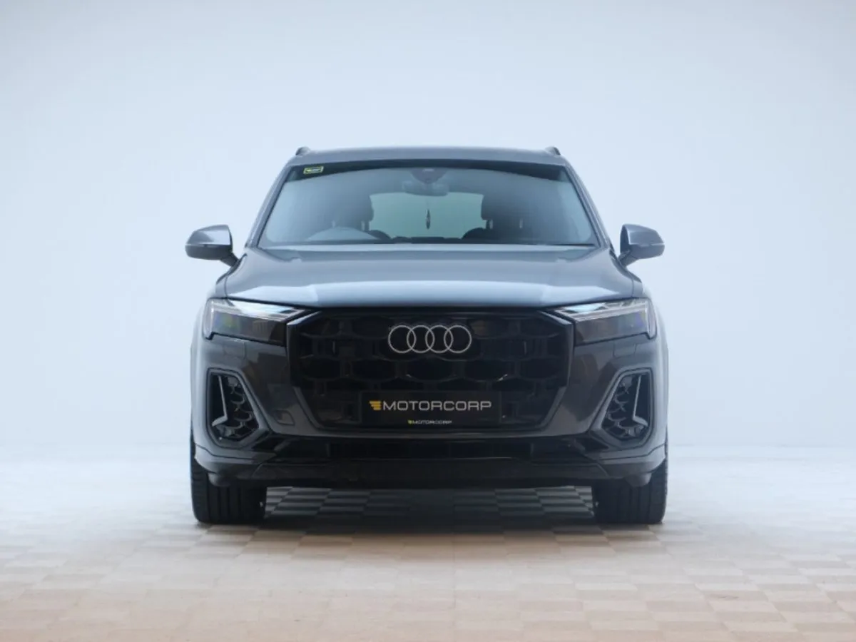 Audi Q7 S Line 55 Tfsi E Quattro  facelift - Image 2