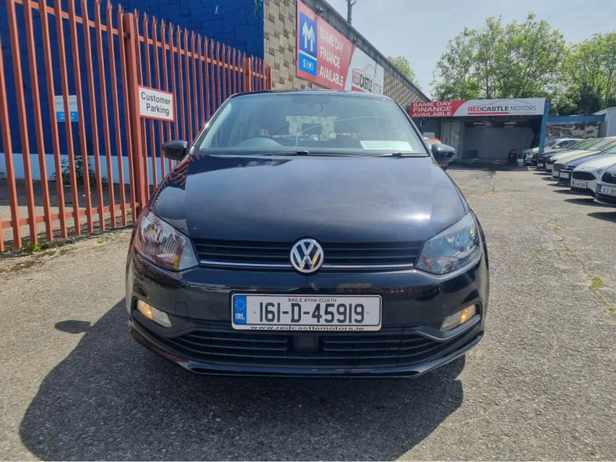 Volkswagen Polo 1.0 60hp Manual - Image 2