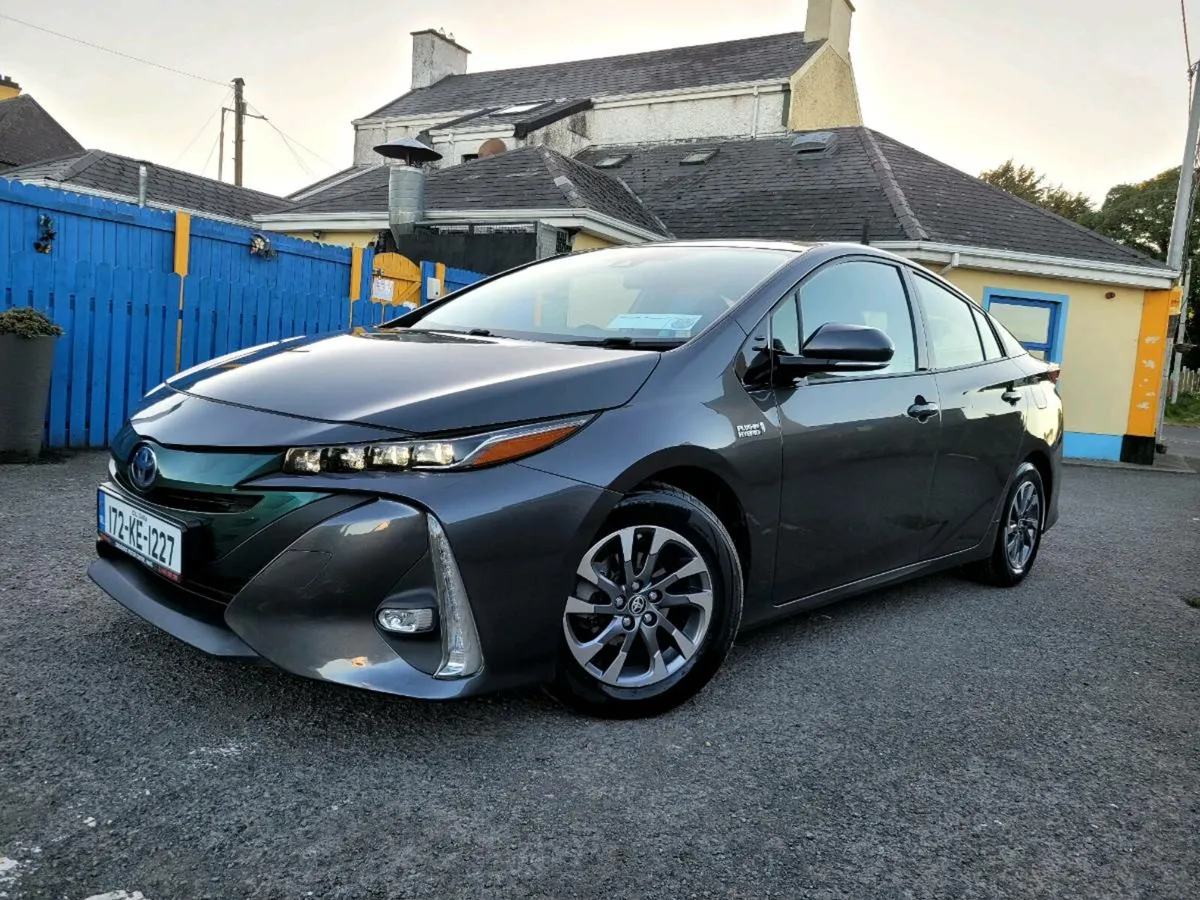 172 PRIUS PLUG-IN/HYBRID NEW NCT 07/27 TAX 03/26 - Image 3