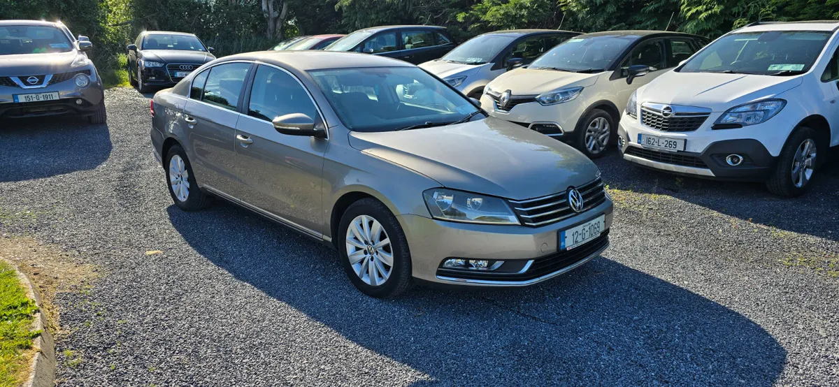 Volkswagen Passat 2012 - Image 1