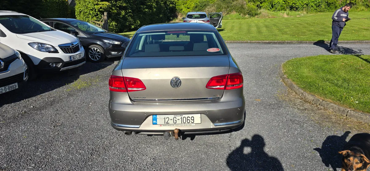 Volkswagen Passat 2012 - Image 4