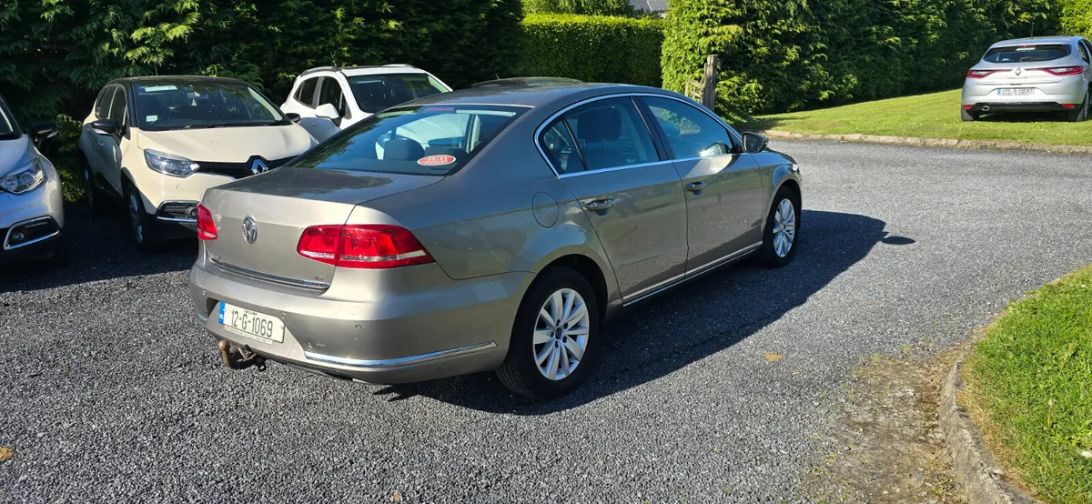 Volkswagen Passat 2012 - Image 3