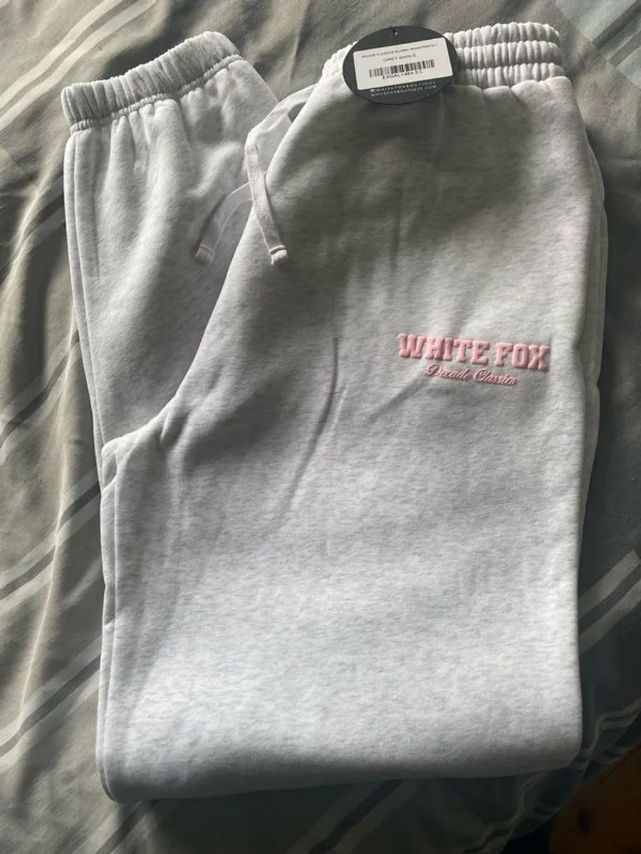 White fox joggers size large