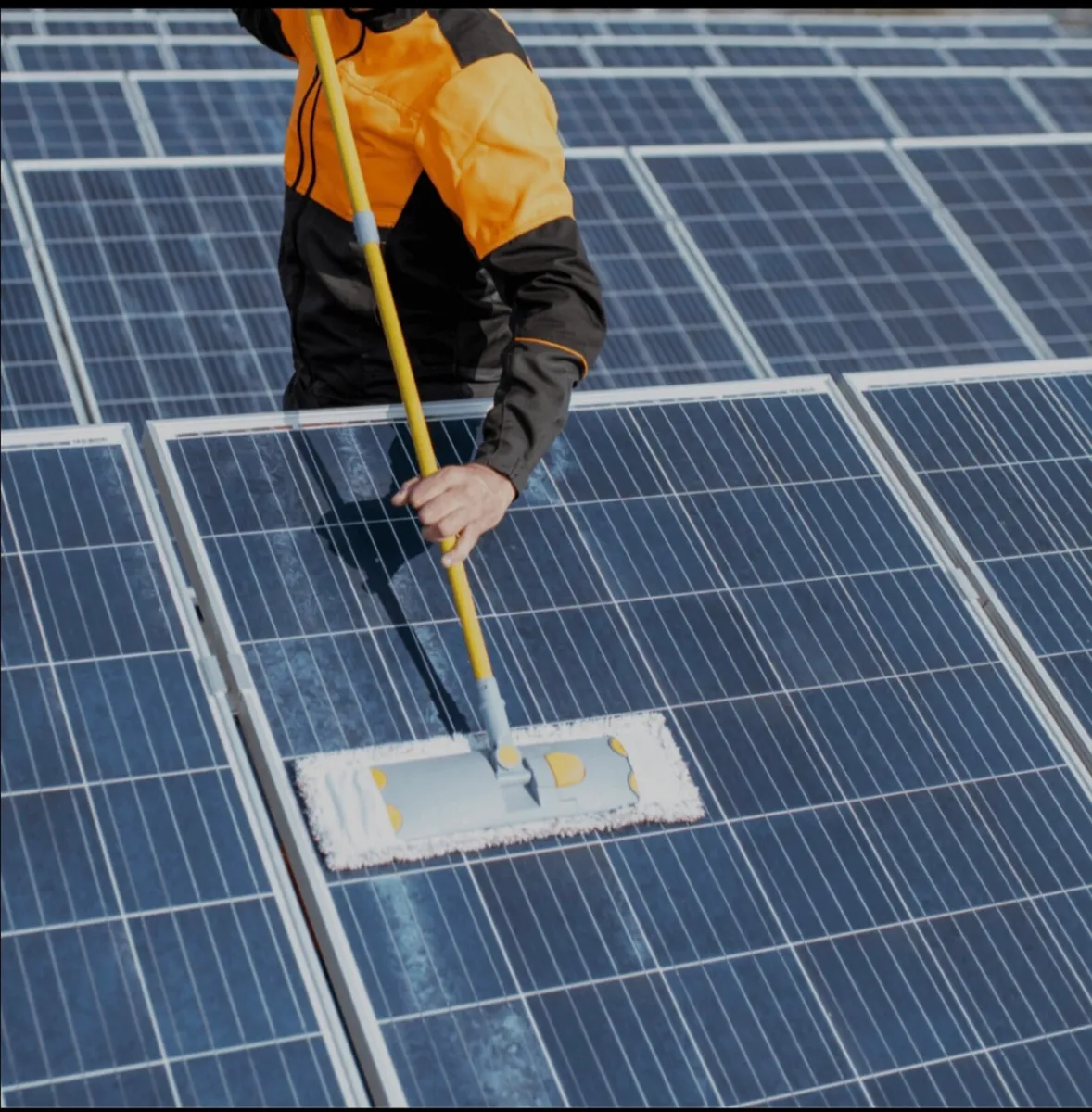 Solar Panel Cleaning - Image 2