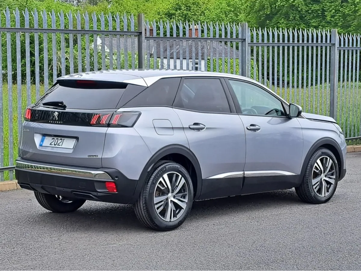 Peugeot 3008 Allure 1.5td 130BHP  half Leather re - Image 3