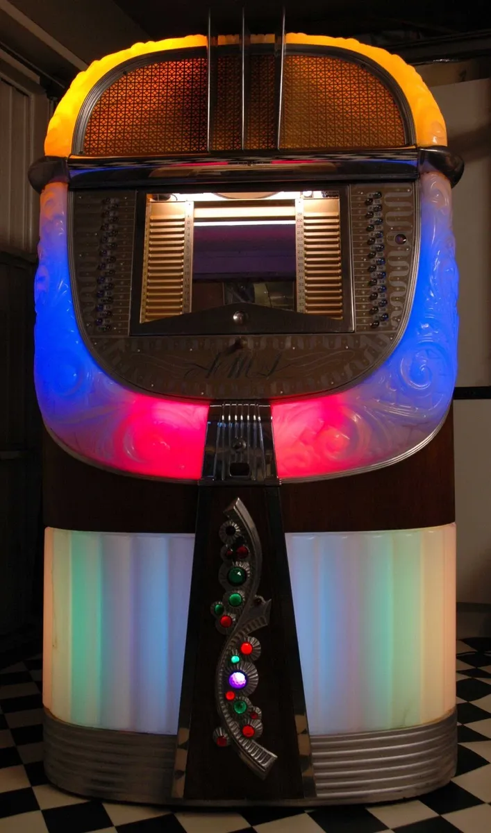 Jukebox Ami  Model A 1946-47 £3250 ono - Image 2
