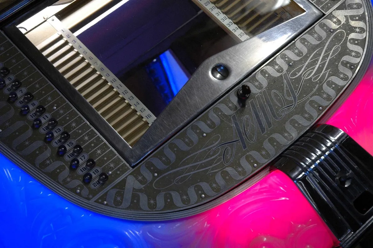 Jukebox Ami  Model A 1946-47 £3250 ono - Image 3