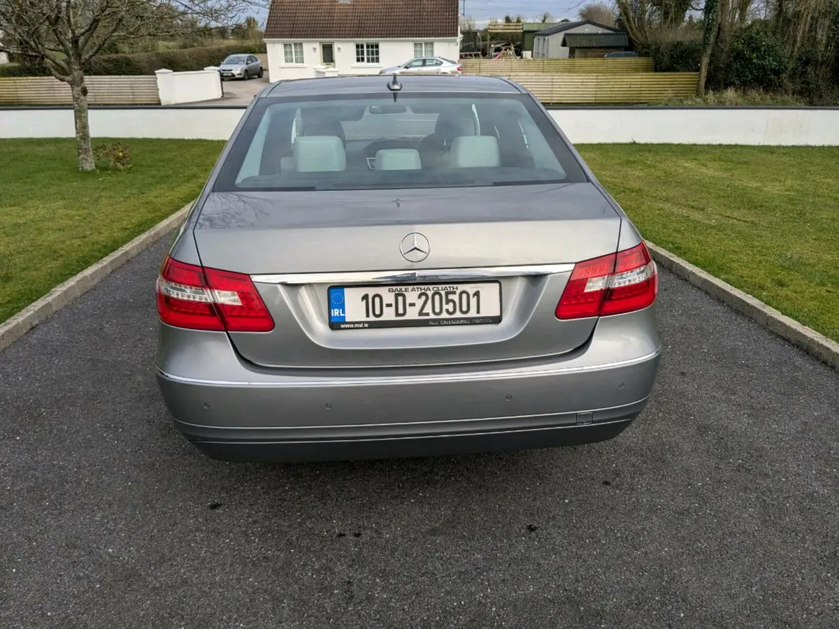 E class Mercedes - Image 3