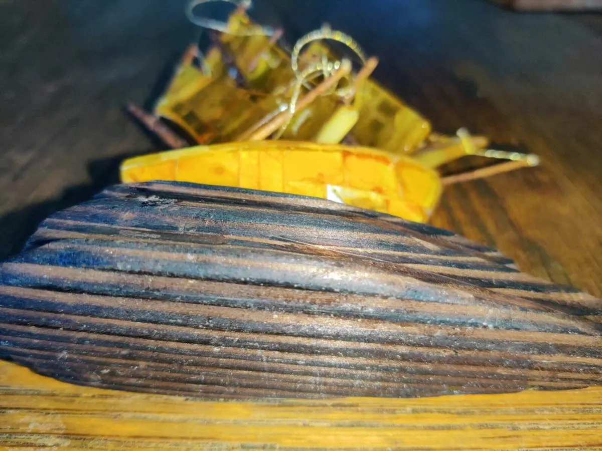 14TH CENTURY AMBER BOAT, 5"Tall Hand Made ! - Image 4