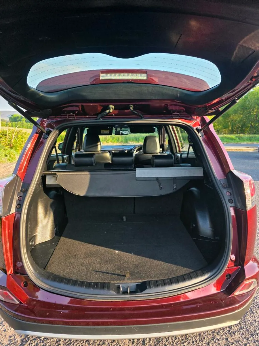 Toyota rav 4 2.0D-4D LUNA SPORT 4DR - Image 4