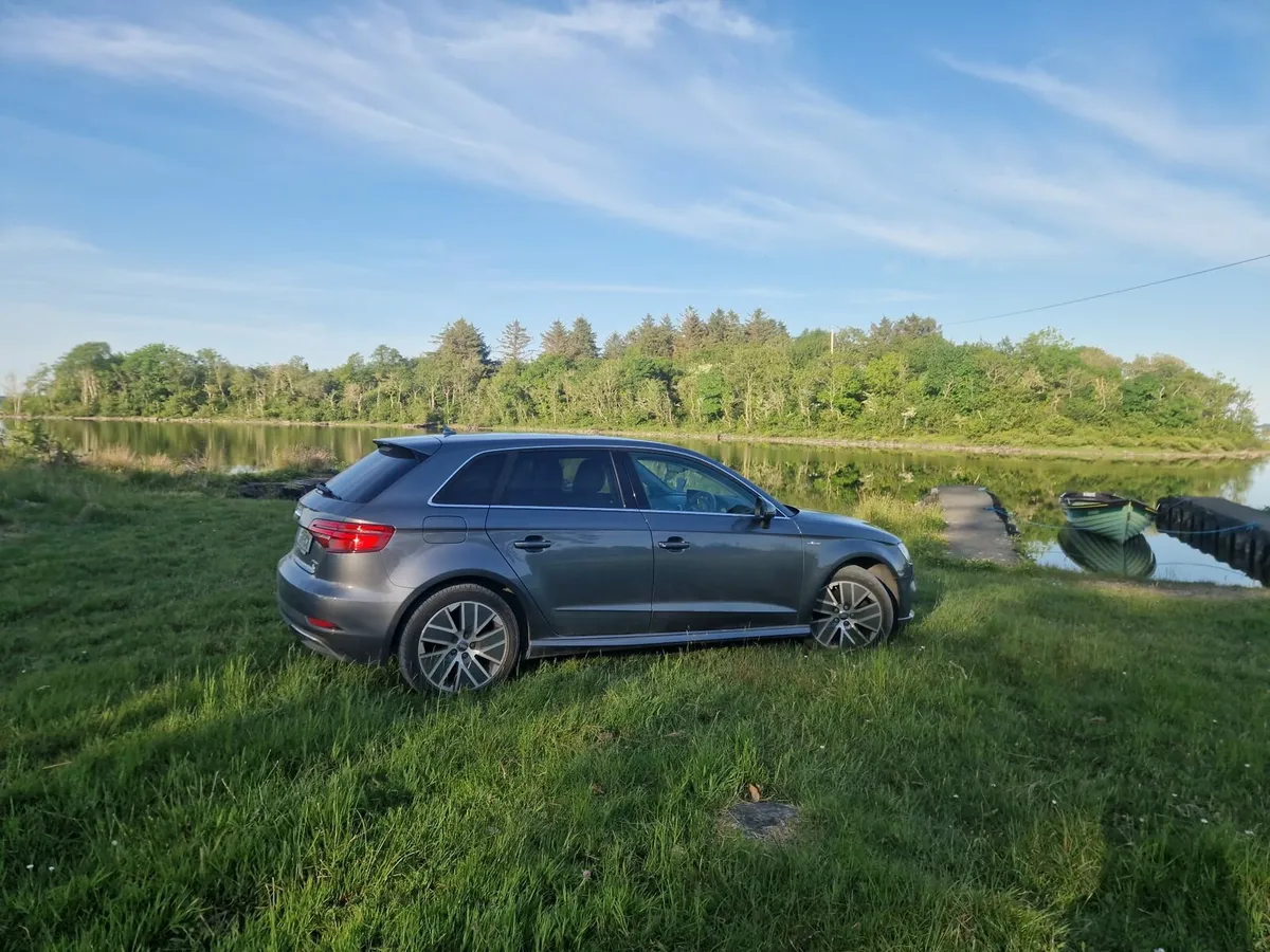 2017 Audi A3 e-tron Plug-in Hybrid - Image 4