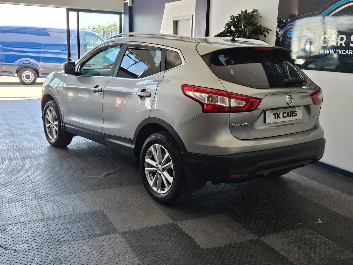 17 NISSAN QASHQAI SE - Image 2