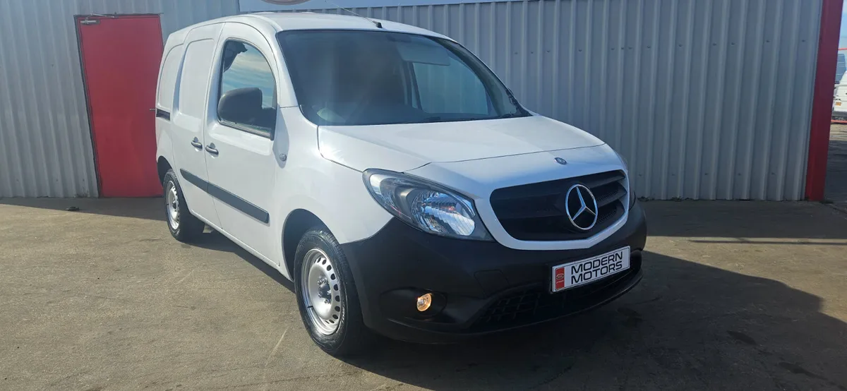 Mercedes-Benz Citan van 1.5 dci 109bhp 1owner - Image 3