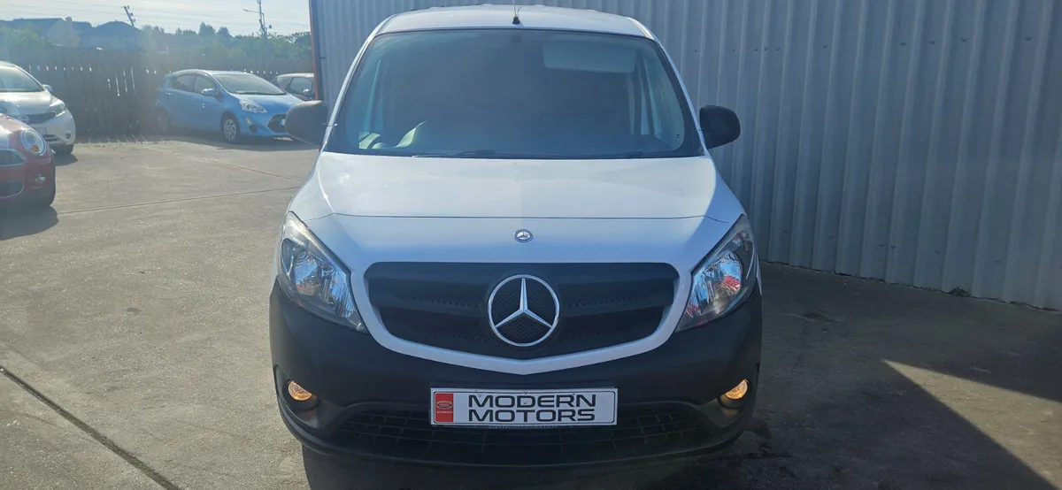 Mercedes-Benz Citan van 1.5 dci 109bhp 1owner - Image 4