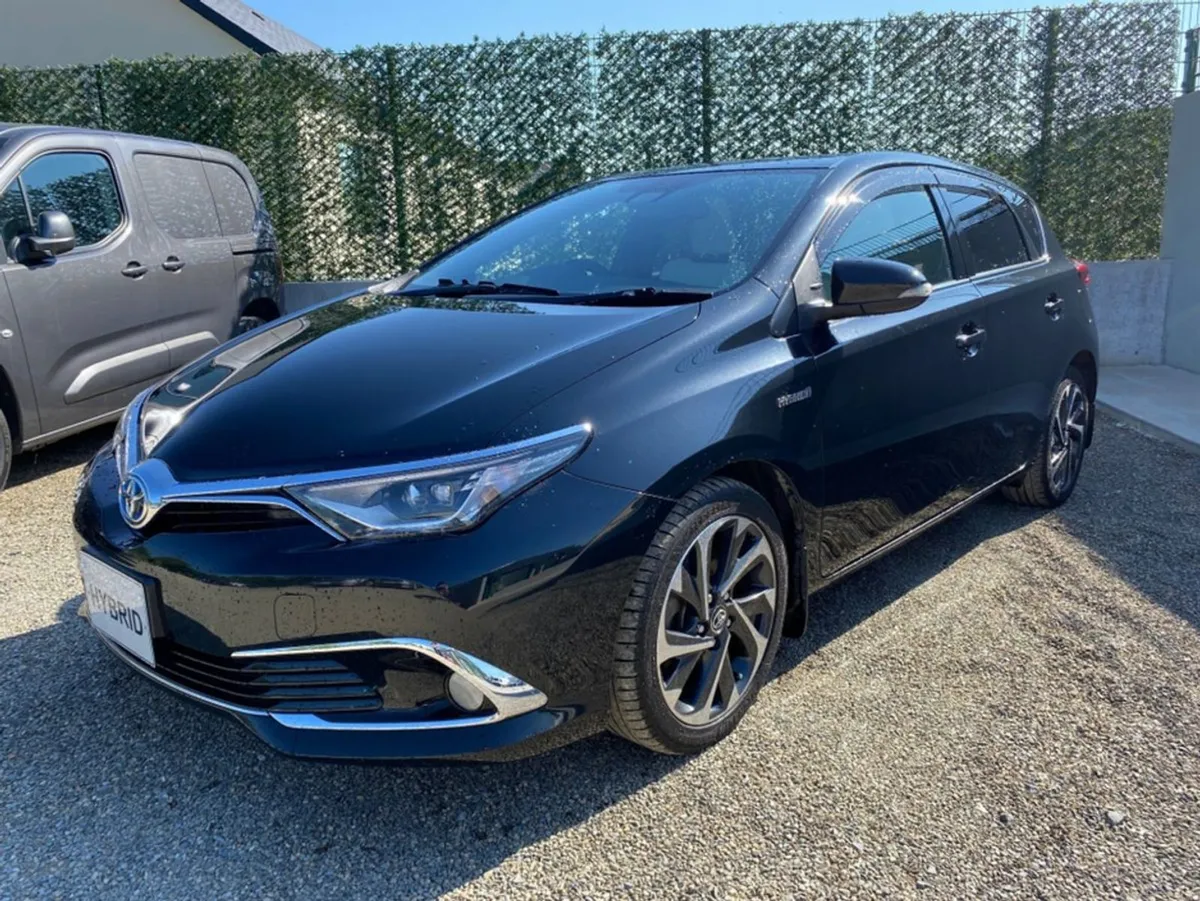 Toyota Auris 1.8 Hybrid - Image 3