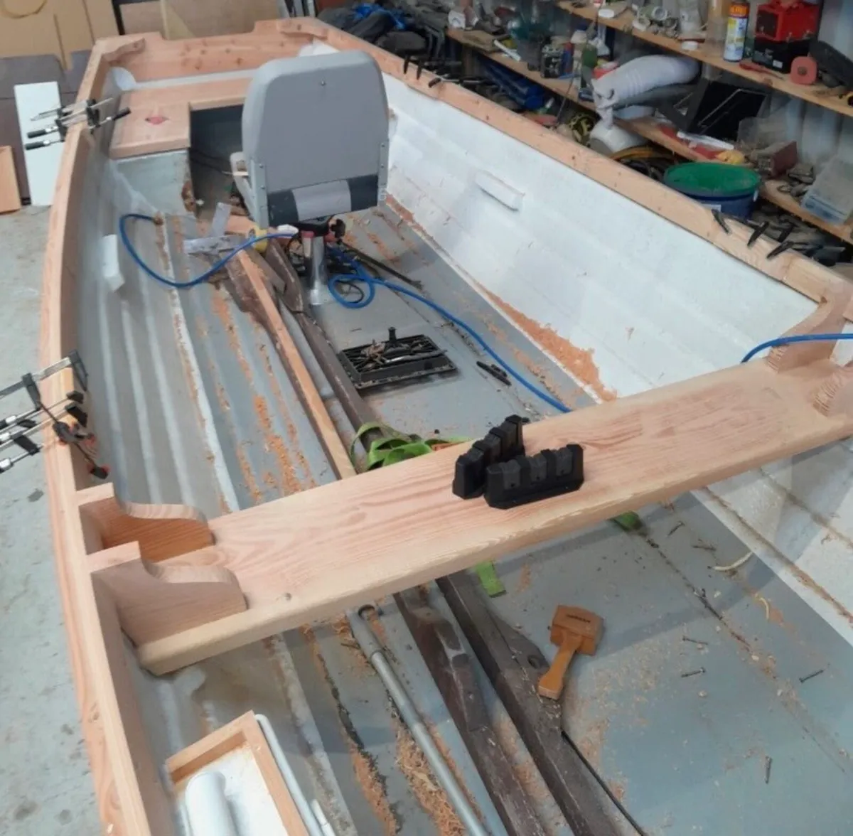 19ft custom Burke anglers fancy - Image 3