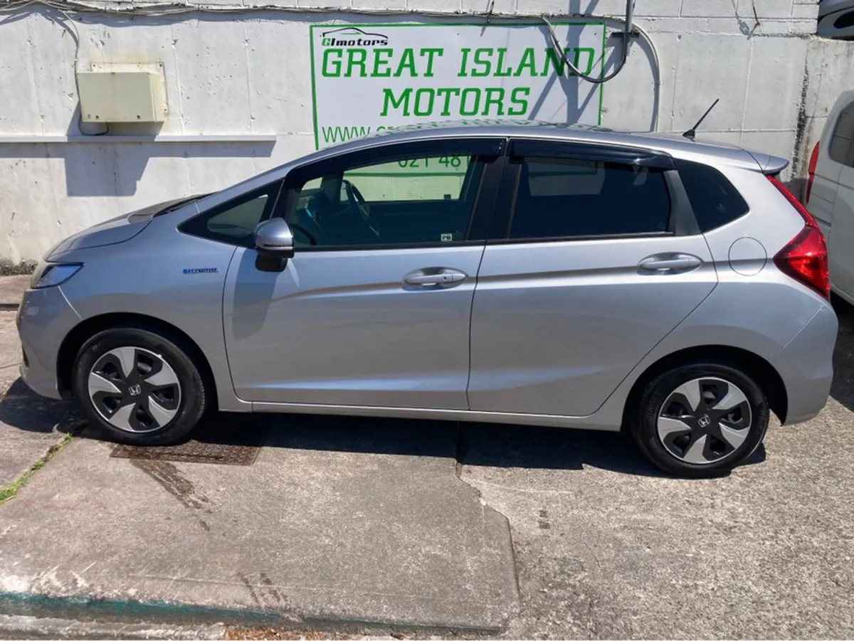 Honda Fit Daa-gp5 - Image 2