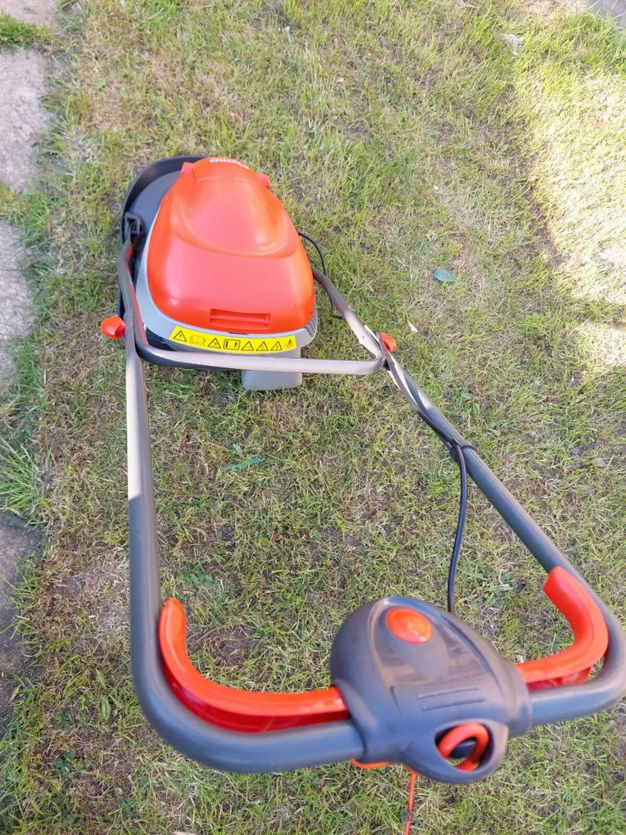 Flymo Electric Lawnmower - Image 4