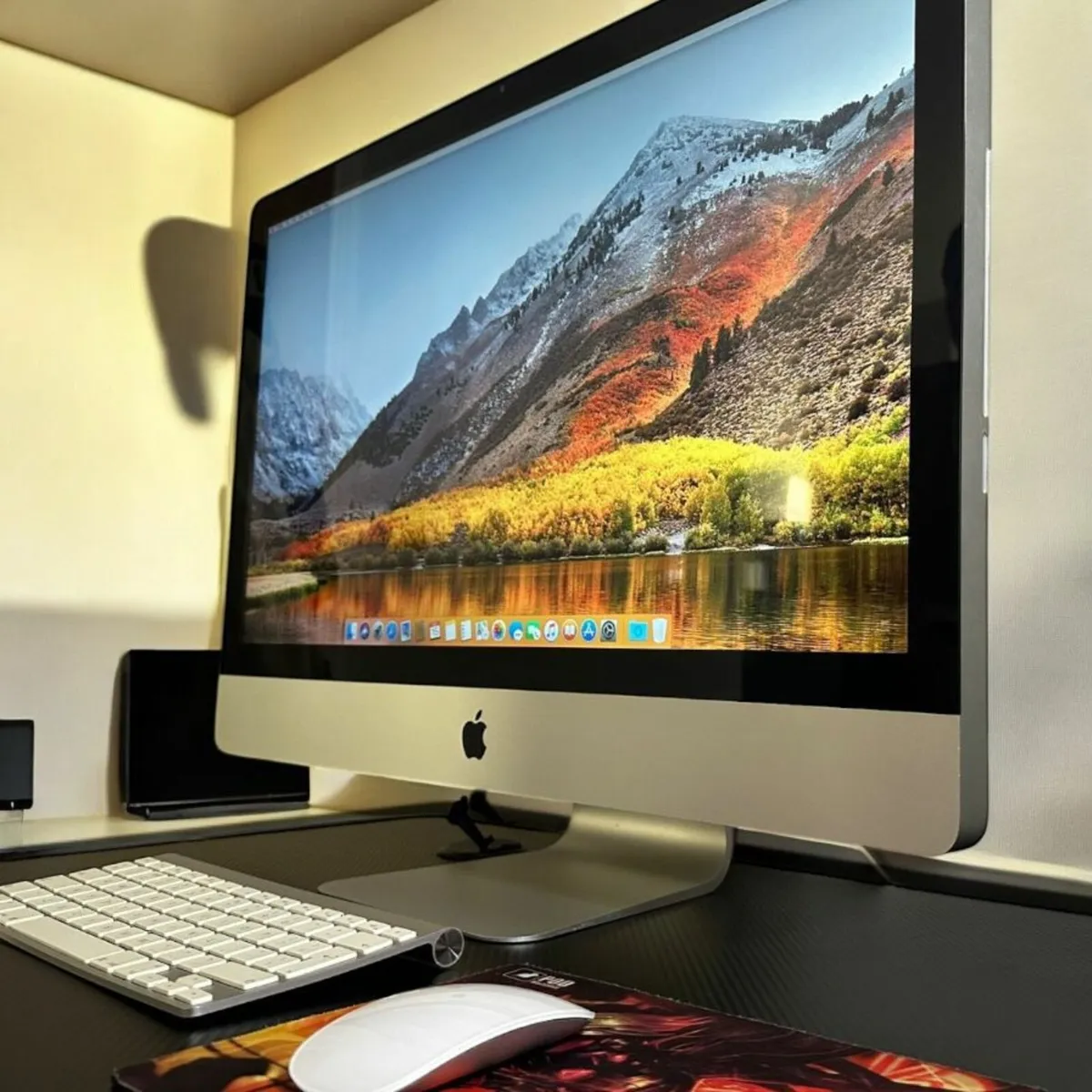 iMac 27" (Mid 2011) – Intel Core i7 / 16GB RAM / - Image 1