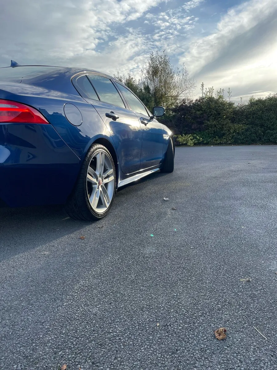 Jaguar XE R-sport. Auto. New NCT. - Image 3