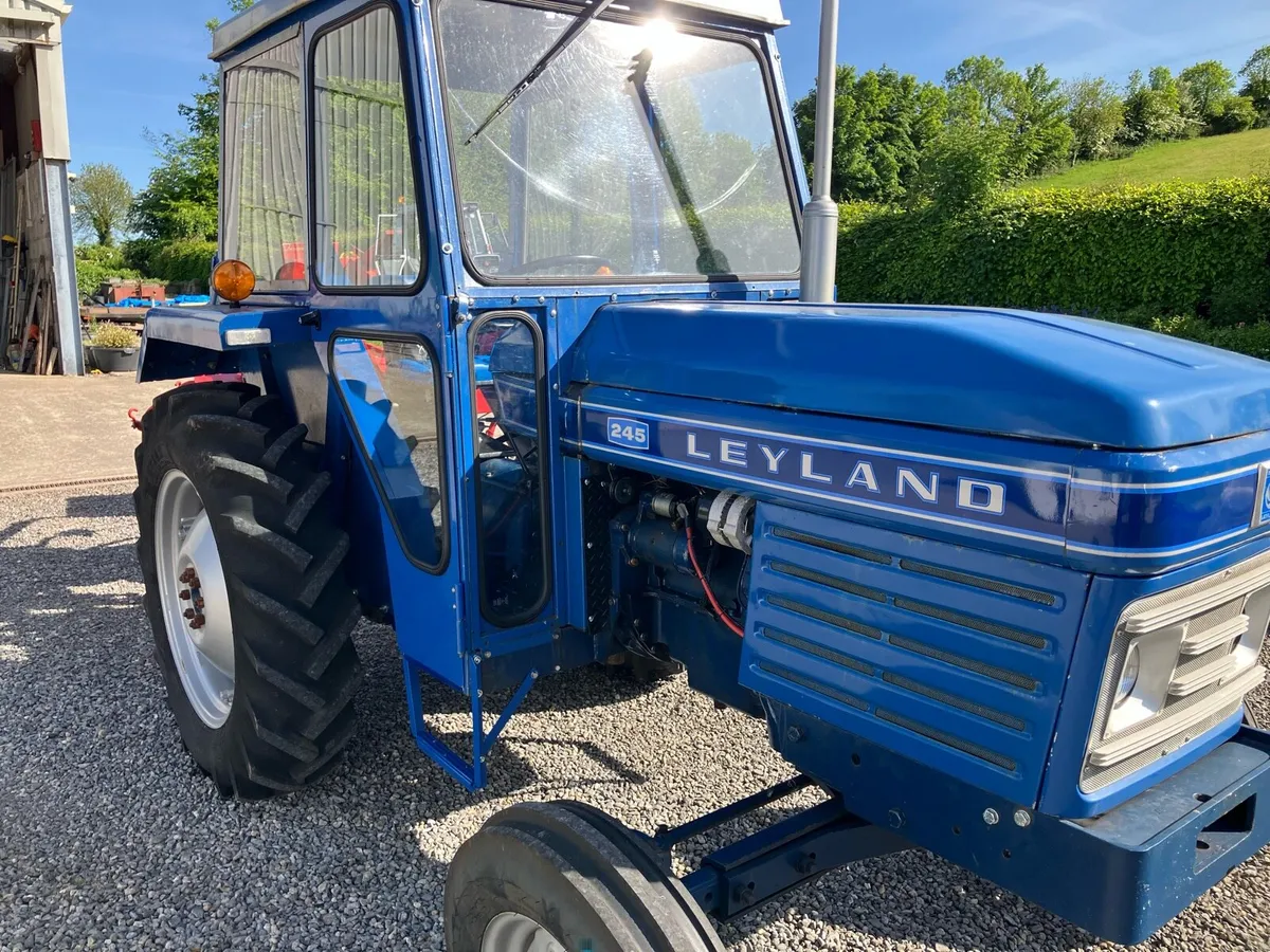 Leyland 245 Tractor - Image 2