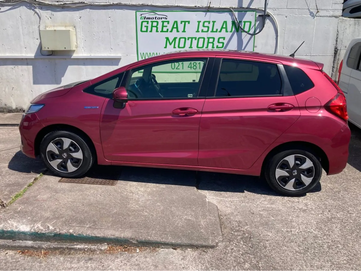 Honda Fit Daa-gp5 - Image 4