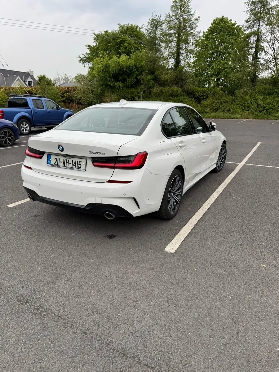 2021 BMW 330e M Sport (New NCT) - Image 4
