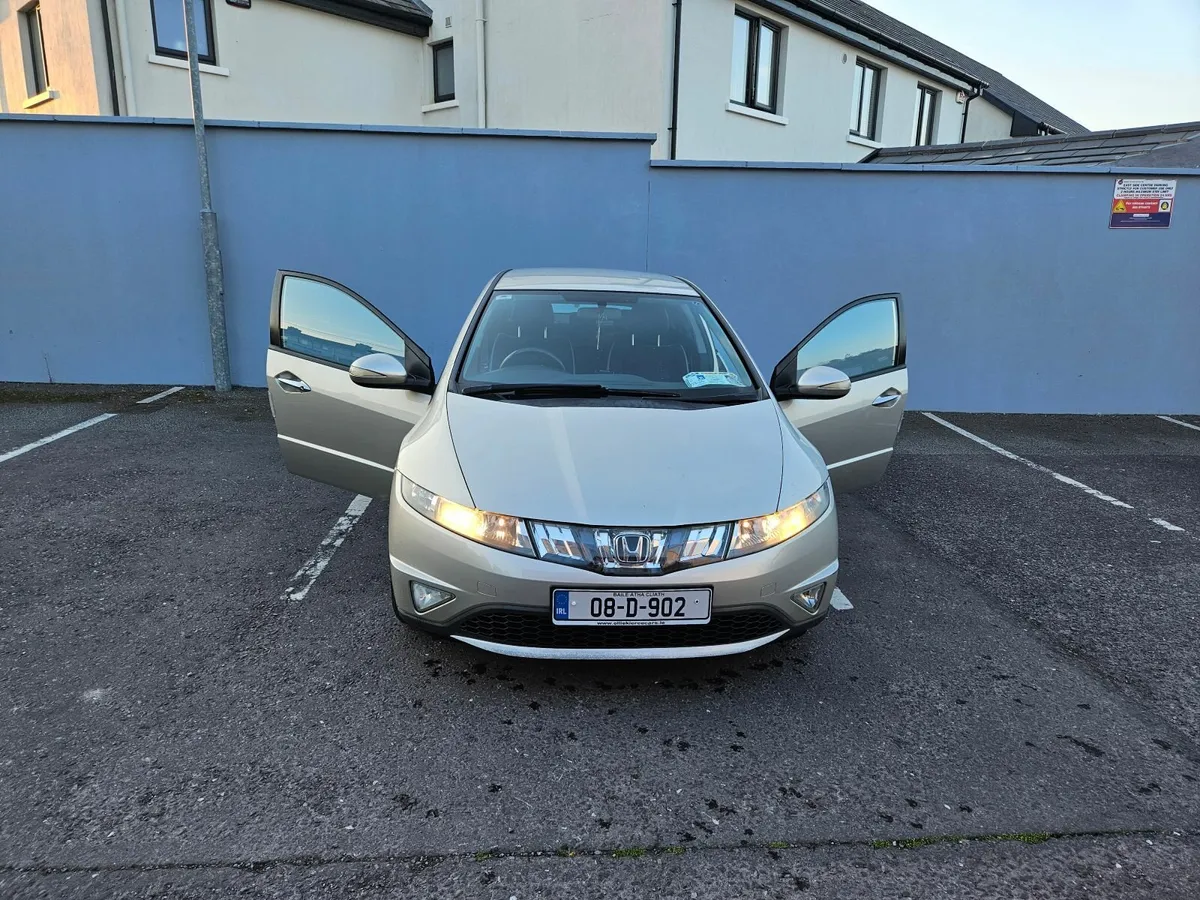 Honda Civic 2008 - Image 1