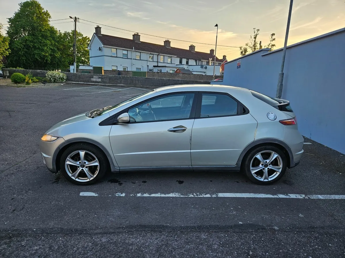 Honda Civic 2008 - Image 4