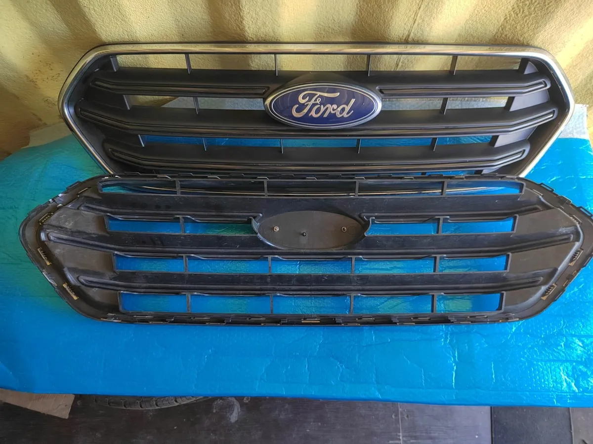 Ford Transit Custom 2019-2024 front grill - Image 3