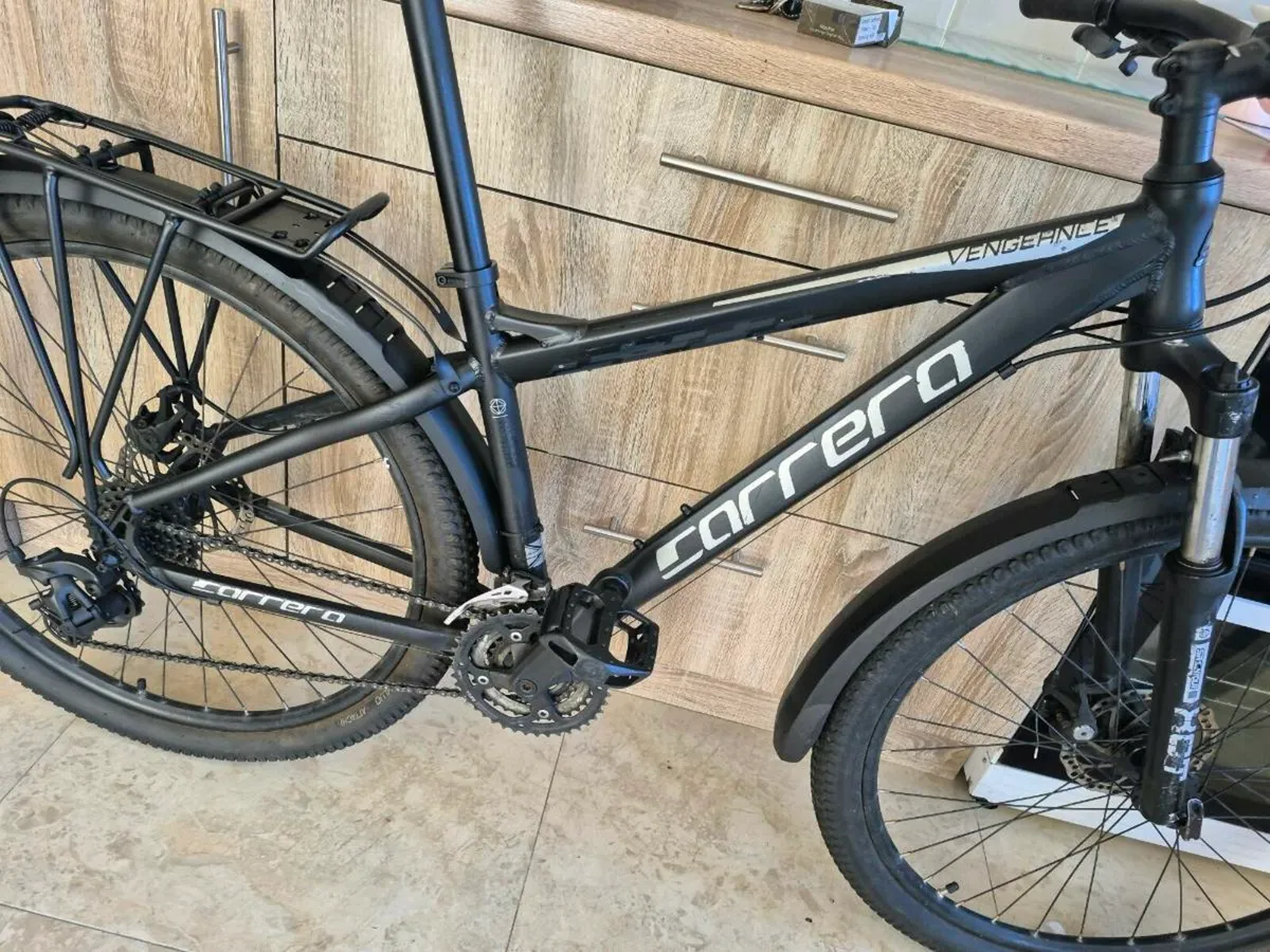 Carrera vengeance Ltd Adults hybrid mountain bike - Image 3