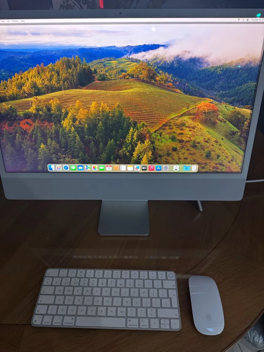 Imac 24 4.5k retina display White - Image 1